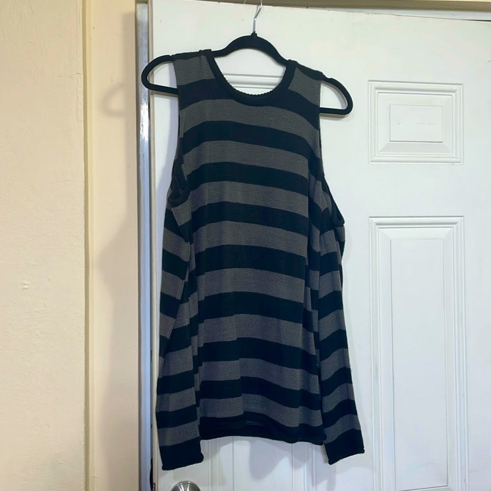 Hot Topic long sleeve oversized stripe black gray/grey sweater, cutout shoulders